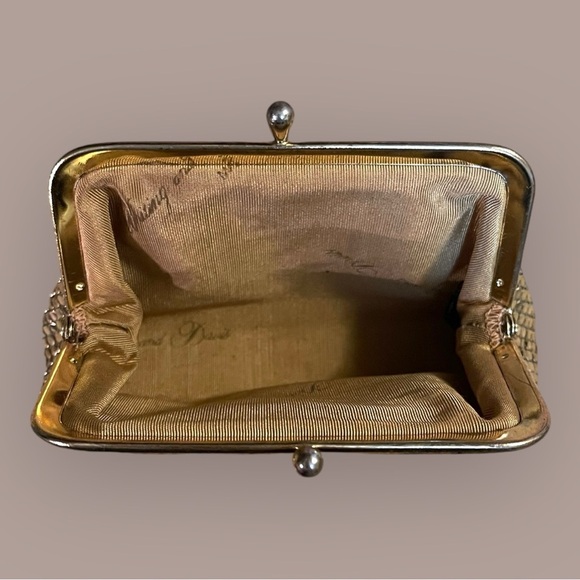 Vintage Estate Whiting & Davis Co Gold Tone Mesh Coin Purse - Picture 4 of 6